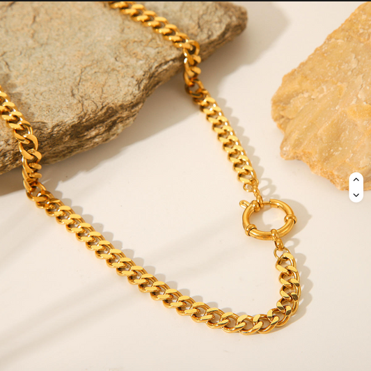 Cuban Link Toggle Necklace