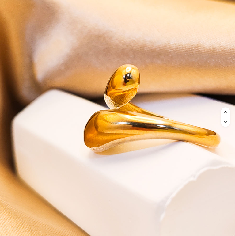 Modern Gold Crossover Ring