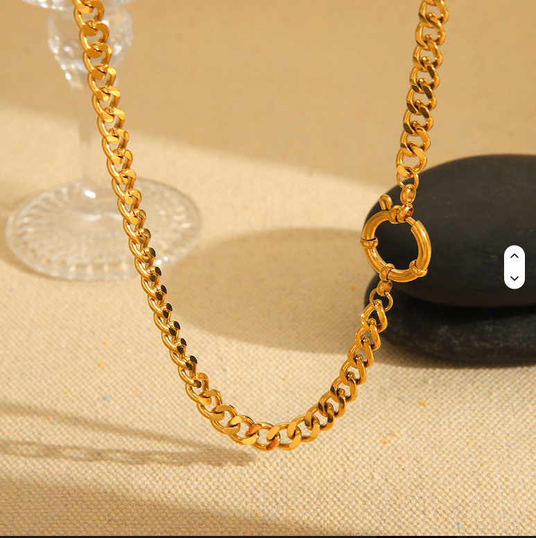 Cuban Link Toggle Necklace